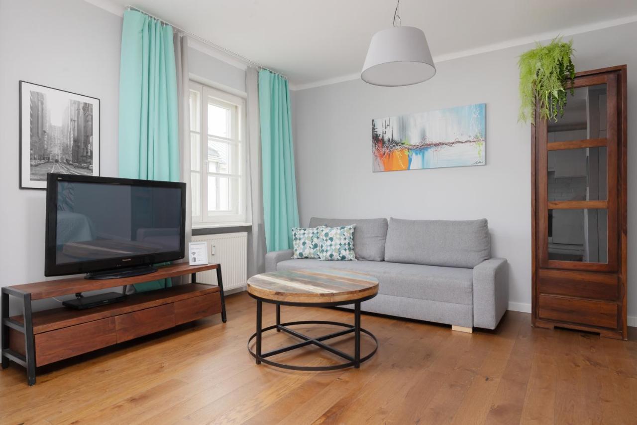 City Center Aparthotel Chmielna By Noclegi Renters Warsawa Bagian luar foto