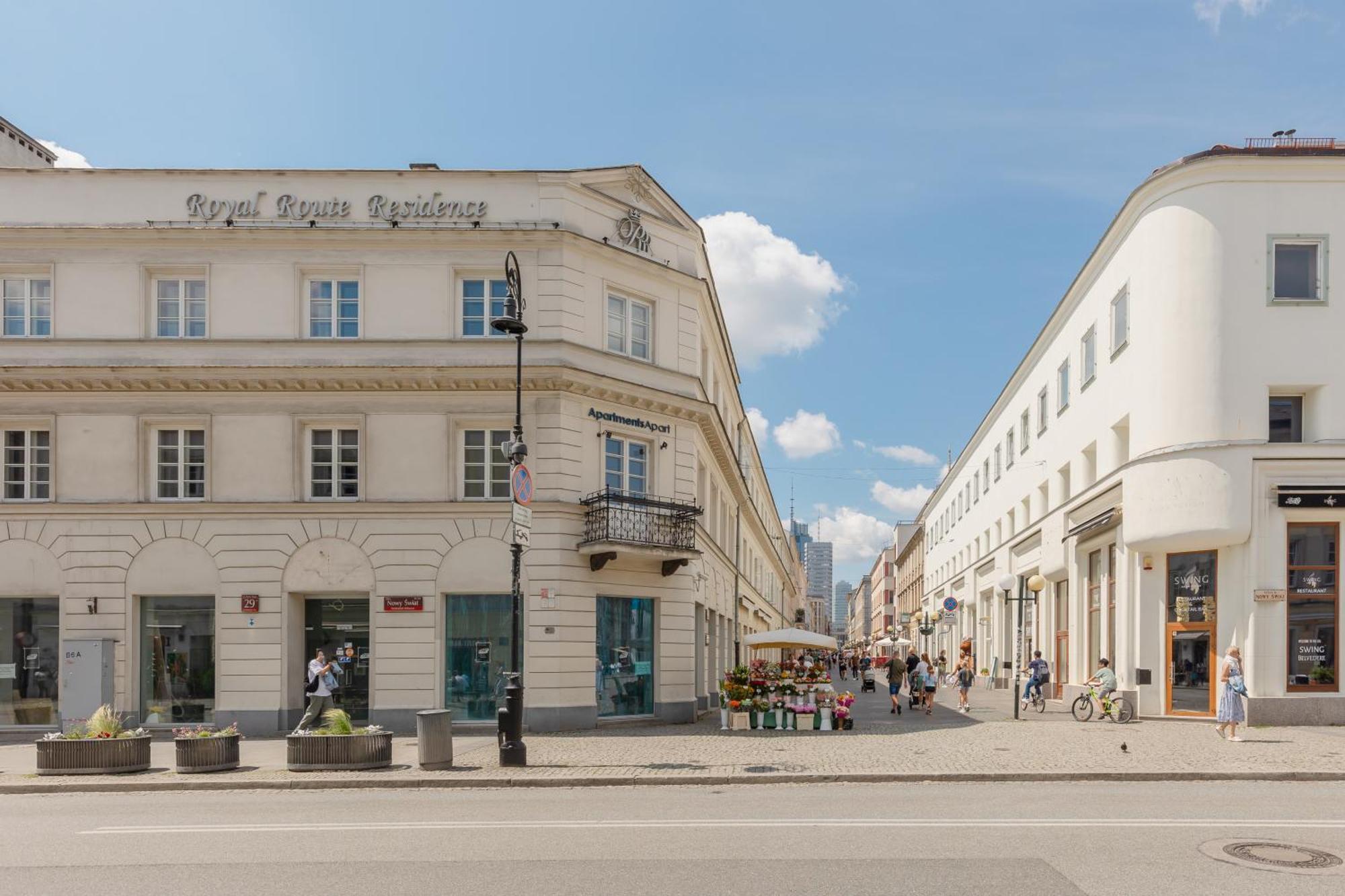 City Center Aparthotel Chmielna By Noclegi Renters Warsawa Bagian luar foto