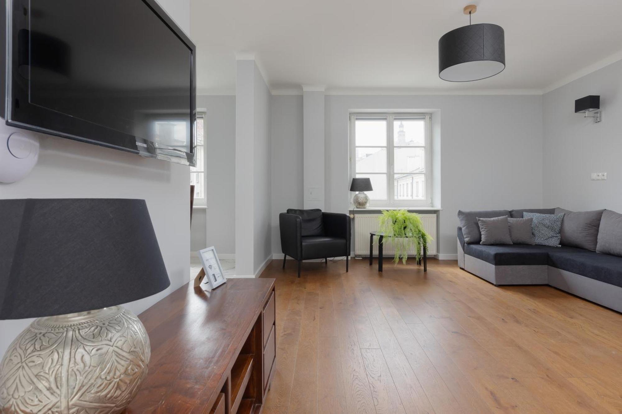 City Center Aparthotel Chmielna By Noclegi Renters Warsawa Bagian luar foto